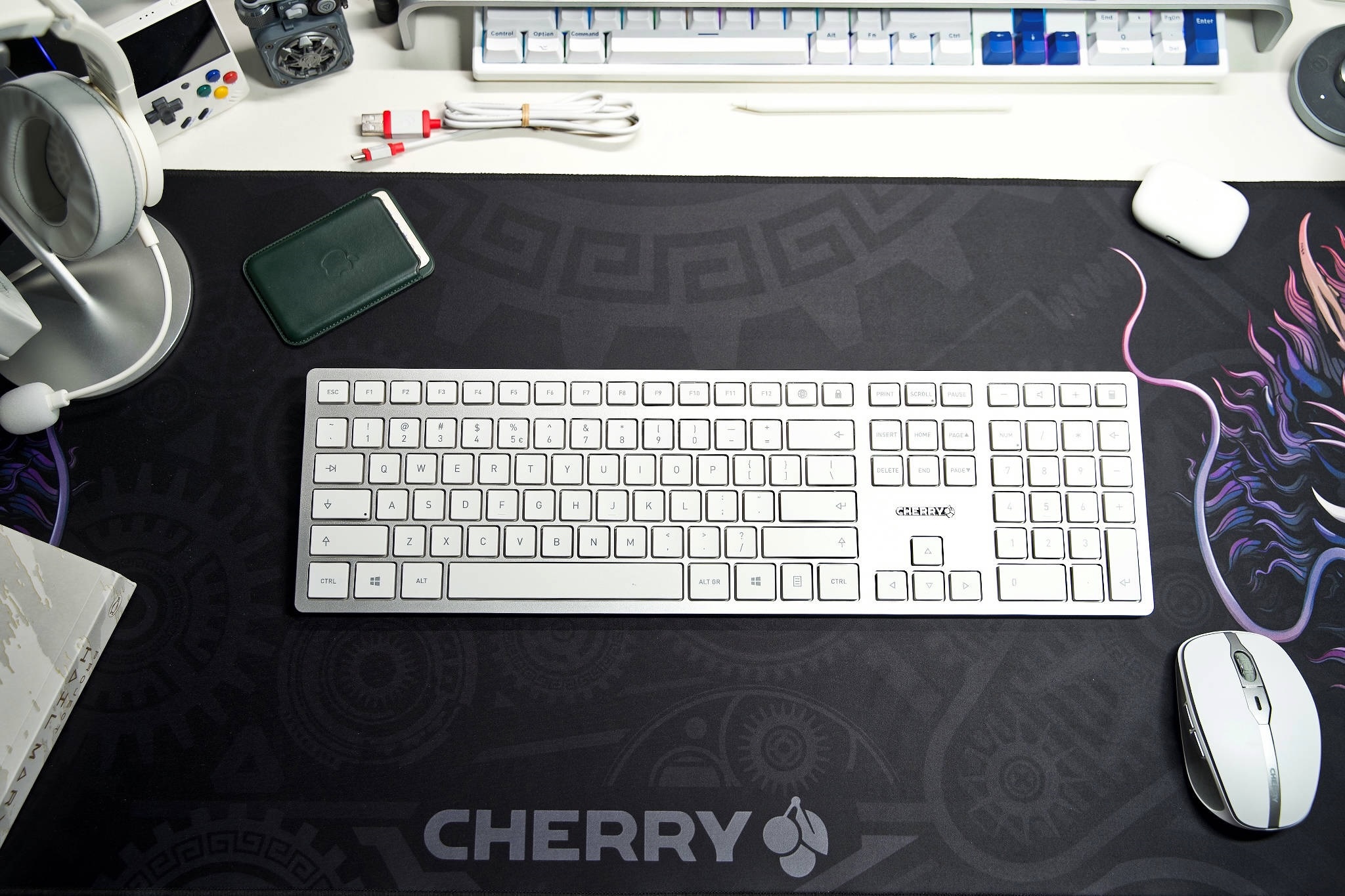 键盘|CHERRY 这个浓眉大眼的也有办公套装了!