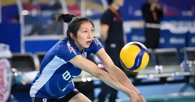 蔡斌|蔡斌效仿美国光速拉开，吴梦洁等人一传不达标，空有丁霞光速二传