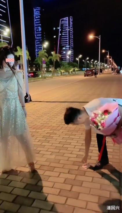 女子相亲失败,竟是200块钱惹的祸,网友:有钱人的世界,我不懂