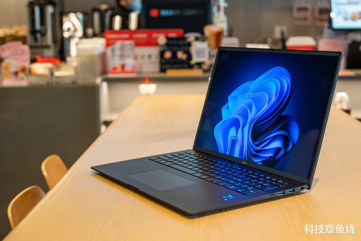 LG|两大核心硬件升级，大屏轻薄本标杆依然是LG gram 17