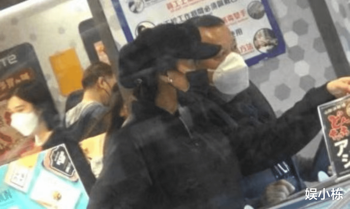 黄晓明|2022年刚开年，娱圈就爆出众多“桃色大瓜”，戏骨顶流全在内