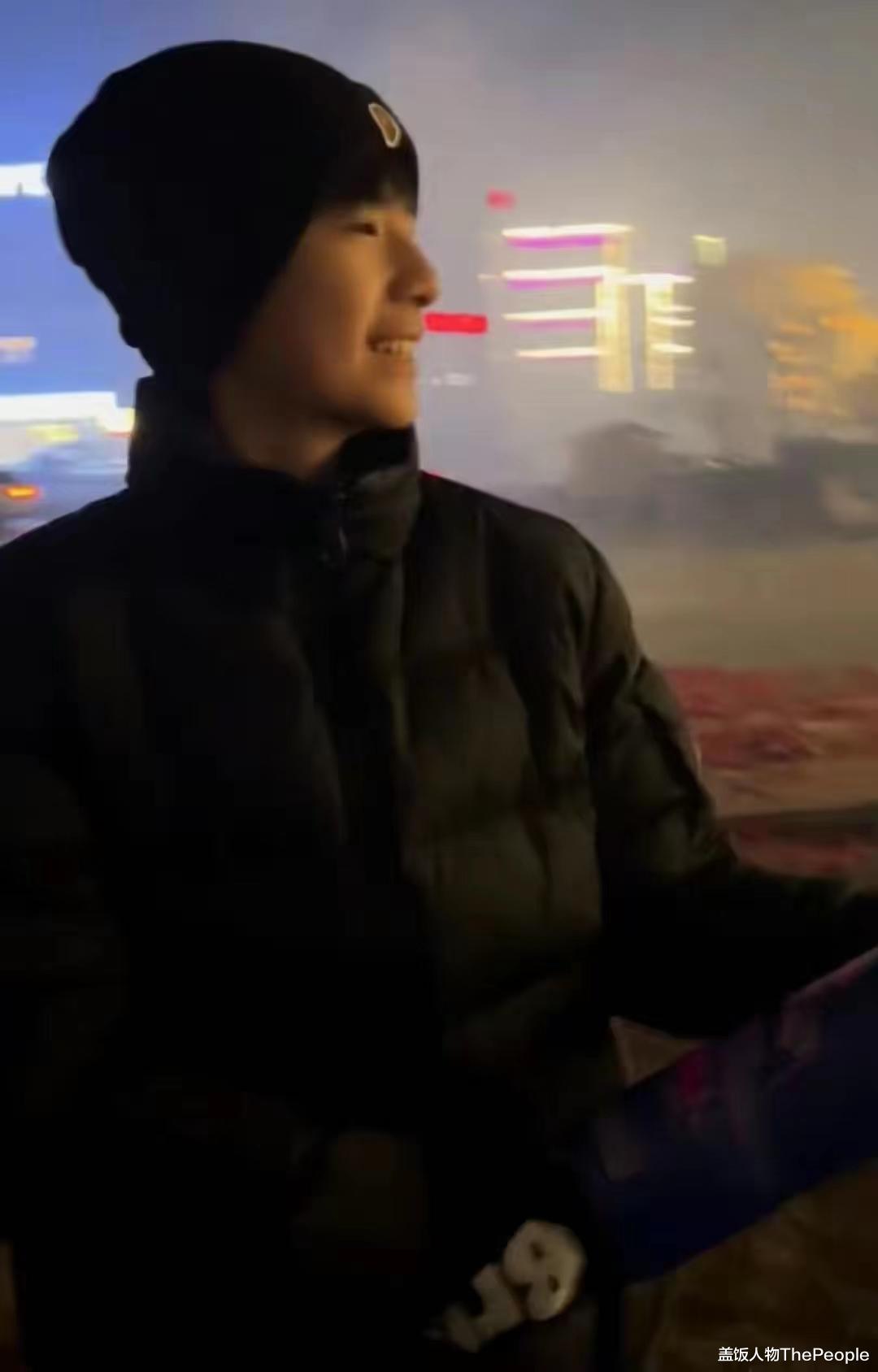 潘粤明|娱圈动静48小时有点大！世纪和解、名导选妃、携三女度假…有人喜有人忧