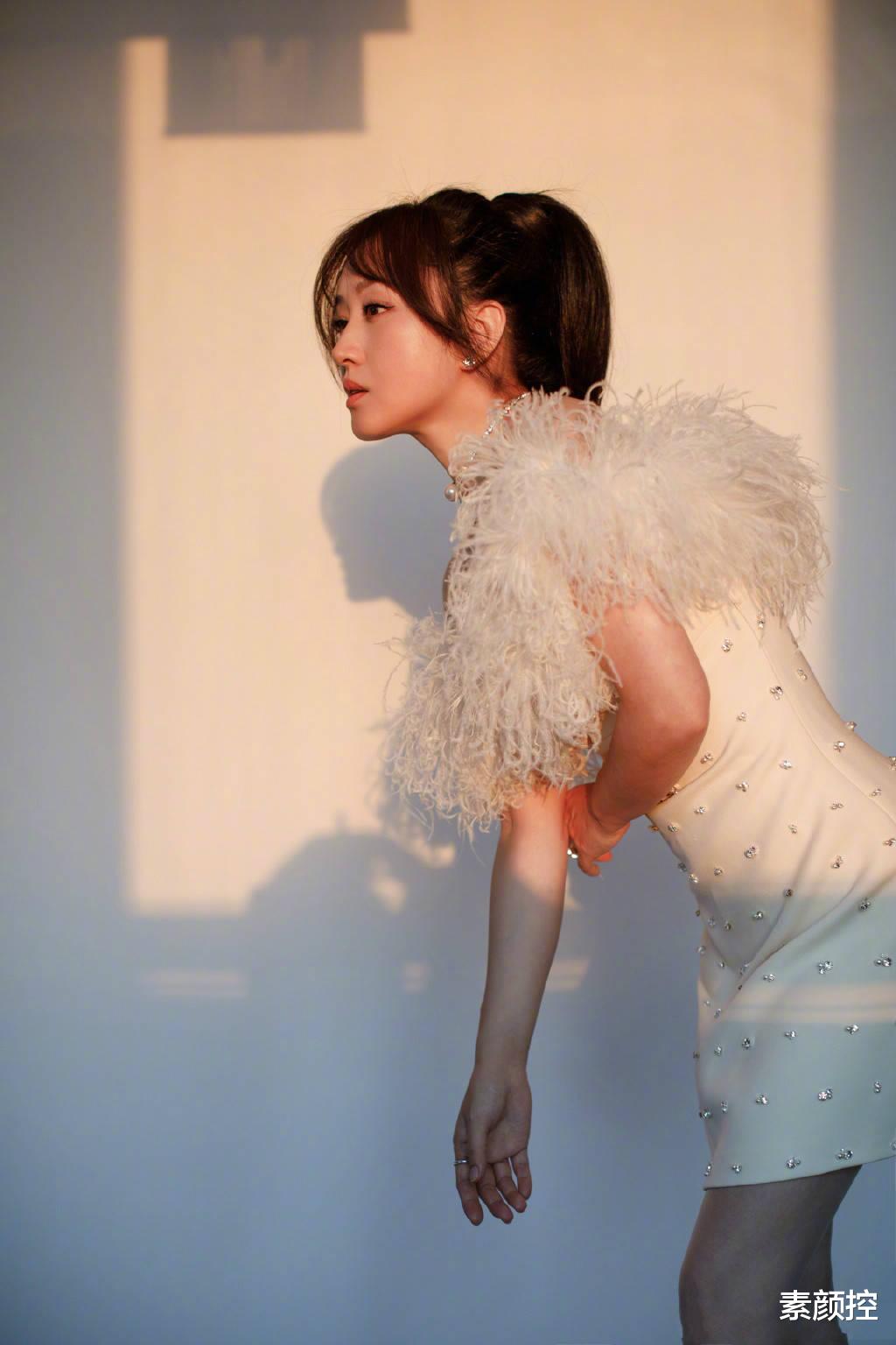 首映|那夜向华胜砸300万，与杨钰莹共度烛光晚宴，赖文峰：想吃天鹅肉？