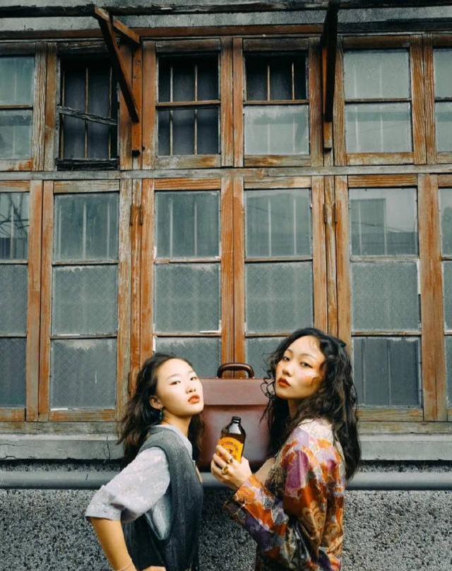 邵雨轩|网红邵雨轩宣布单飞，网红组合“疯产姐妹”解散，4千万粉丝账号归属落定