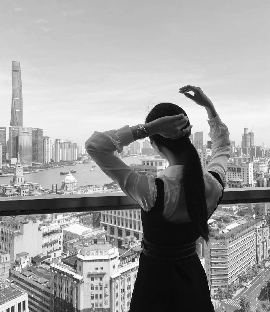 刘诗诗|离婚风波后刘诗诗首现身，大方晒美照，连背影都美得令人心动