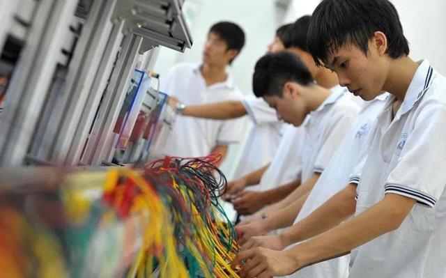 分流|中职生彻底翻身,取消初中毕业后普职分流,真的是喜从天降