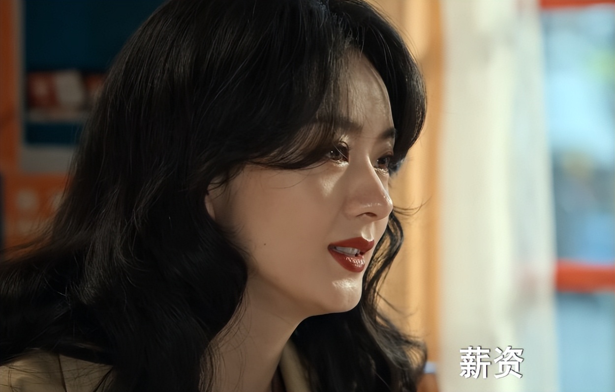 赵丽颖|风吹半夏：赵丽颖打破畸形审美，大脸盘法令纹又怎样，美人不该被标准化