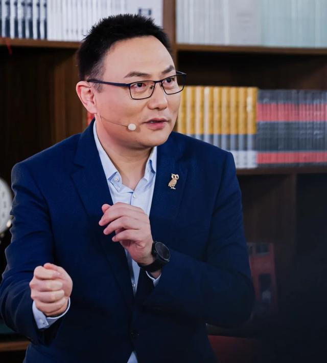 罗振宇|罗振宇:没人能贩卖知识焦虑