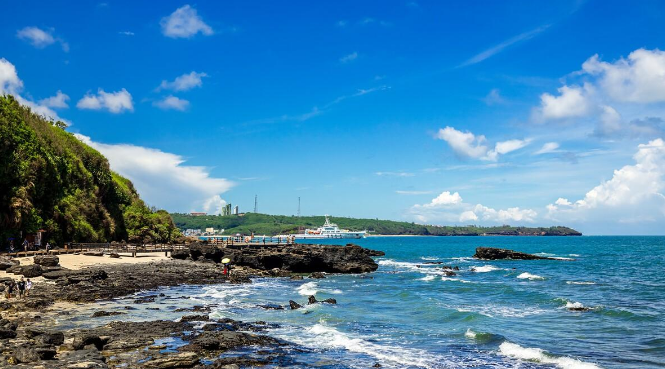 涠洲岛|涠洲岛气温宜人,是国内第二个高端度假旅游地,在此避寒过冬肯定特别舒服