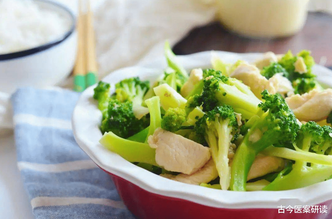 水果|多所医院联合声明:鸡肉和它一起吃,简直是”自毁甲状腺“,趁早远离