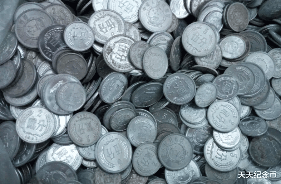 奇石|能翻50万倍,2分硬币市价表来了,多个年份可以找找