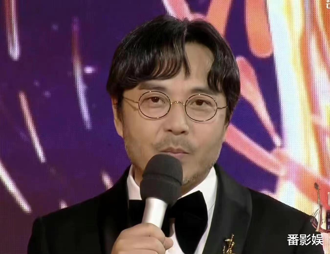 金鹰节|金鹰节这么敷衍?没有金鹰女神,汪涵发型被嘲,红毯走秀让人尴尬