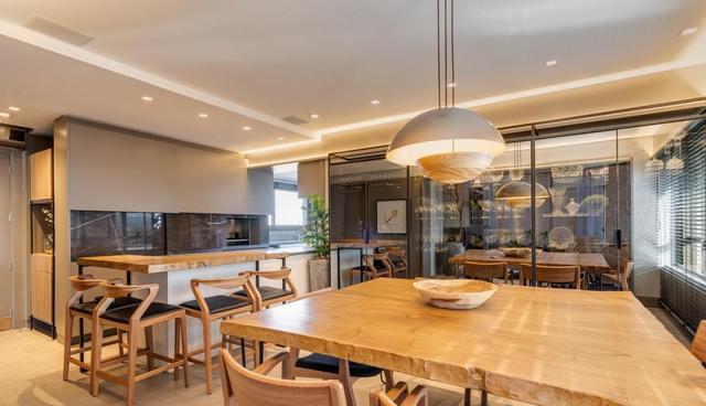 170顶复式，挑空客厅视野无敌，中西双厨配备齐全，越住越上瘾！