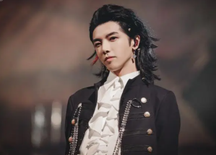 明星|一双鞋80万，一个电视60万，一把椅子360万，明星们可真舍得花钱