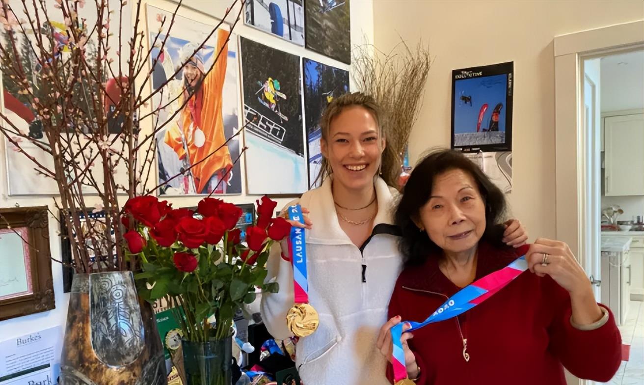 嘉定|谷爱凌豪宅被扒出,学霸家挂满各种收藏品,居住地址却引网友争论