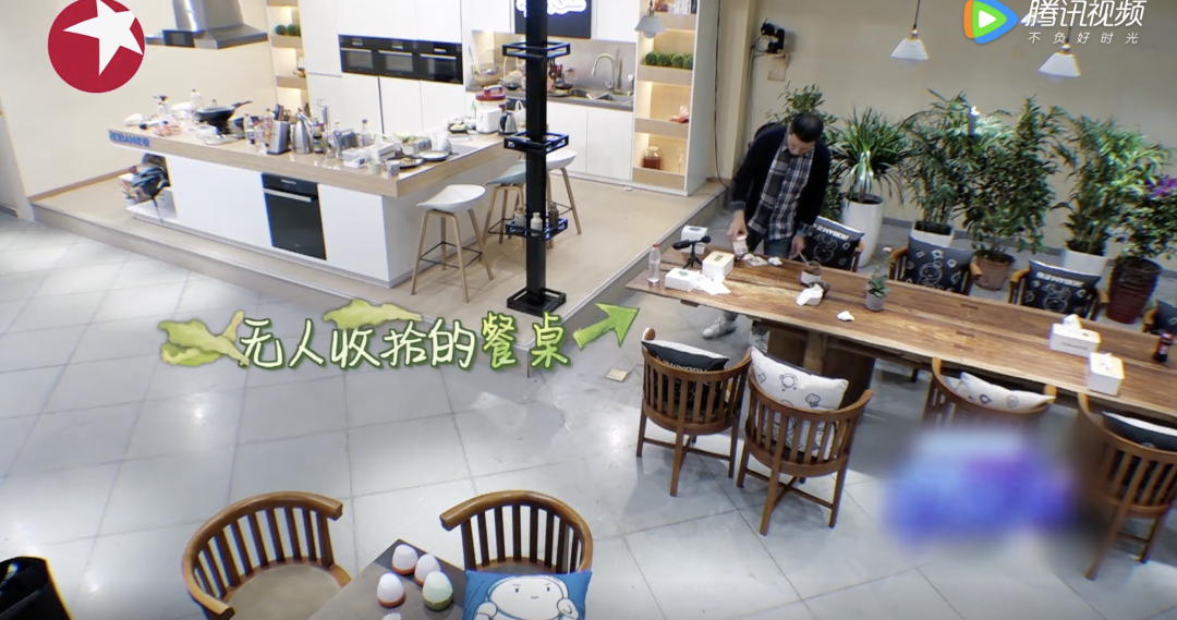 李静|在内娱真横着走了?