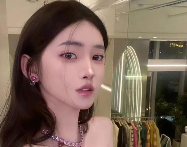 蔡少芬|又一个演员“男变女”，自曝术后痛了2个月，声称以后还会要小baby