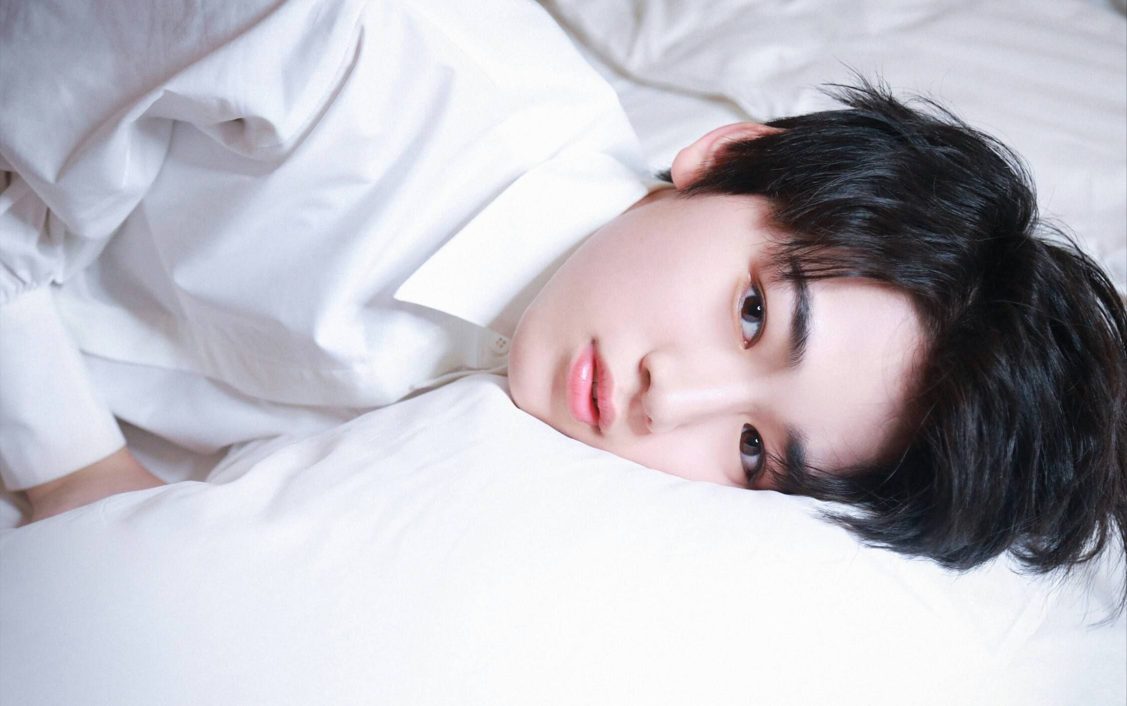 宋亚轩|宋亚轩贺俊霖被传打粉丝,是子虚乌有,还是有人恶意中伤以讹传讹