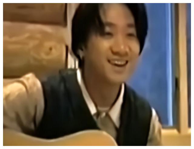 黄家驹|谢霆锋的偶像,刘德华的挚友,香港乐坛的天才,他就是黄家驹