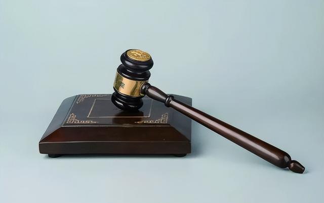2005年男学生爱上善良女老师,欲强行与其发生关系,最终酿成血案