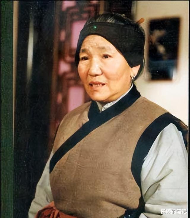 赵丽蓉|帮国家抓到“间谍”,赵丽蓉仅靠两句台词,她的小品到底有多厉害