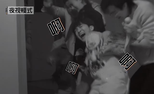 周深|开始推理吧:周深全程惊声尖叫,疯狂输出土味情话,拉满喜剧效果