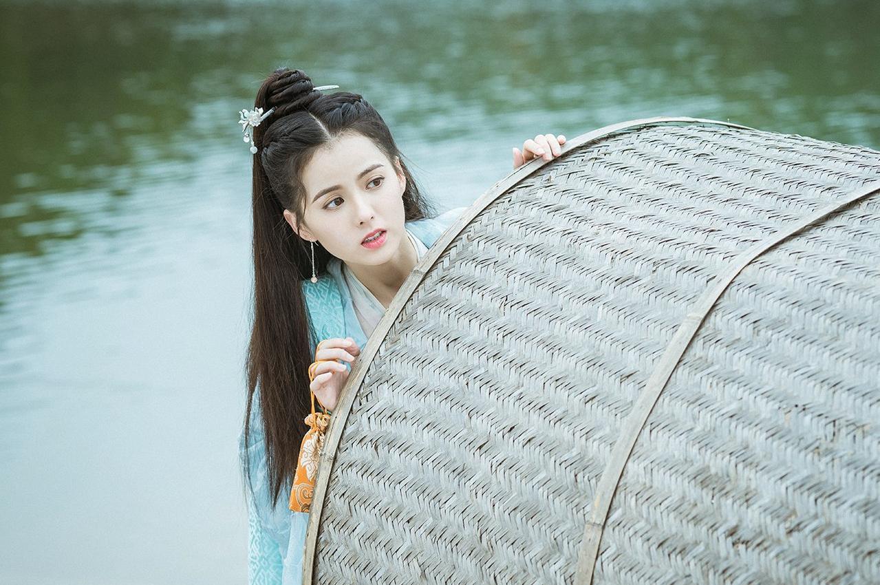 黄日莹|新甜宠剧来袭，黄日莹、魏哲鸣主演，双向奔赴，糖分加倍