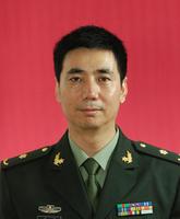 范明|国家一级演员范明,娶大6岁二婚富婆恩爱23年,继子是他的骄傲