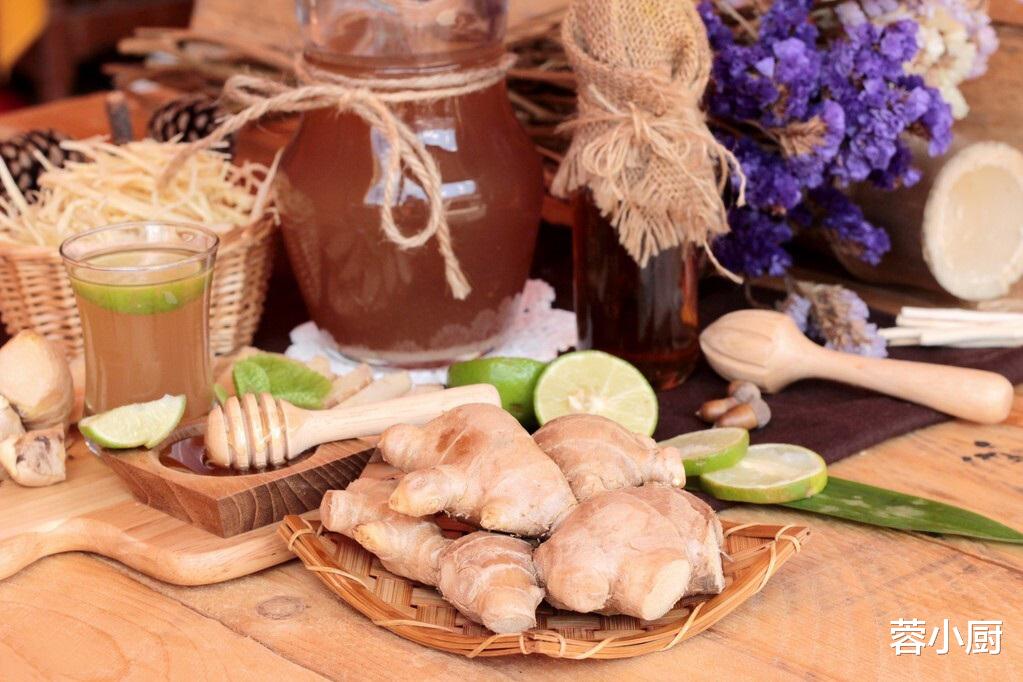 “夏吃姜，赛参汤”！5月这么吃姜，祛湿暖胃又排汗，夏天不受苦