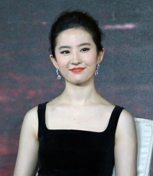 眉型 别再乱“画眉”了,什么脸型画什么眉形,选对了显脸小还提气质