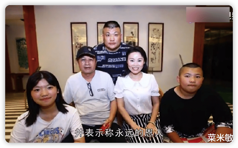 草帽姐|草帽姐一家去探望毕福剑，后备箱塞满礼物太壕气，一箱中华烟瞩目