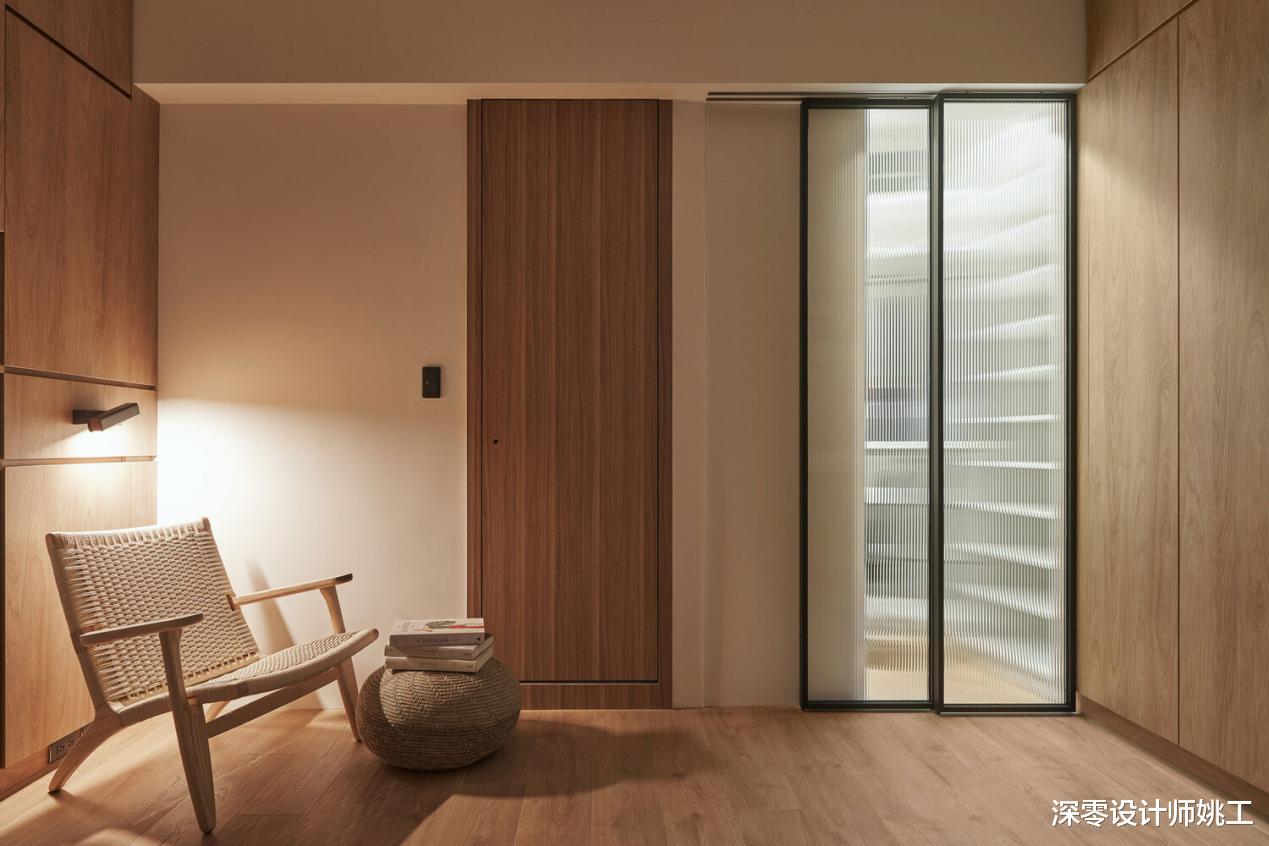 看过这套140㎡新房,发现很多人喜欢简约风,原木+高级灰百看不腻
