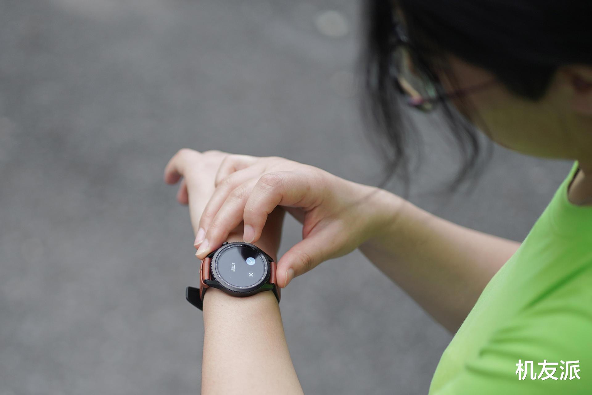 dido|性价比首选!dido E10血压心电智能手表上手体验