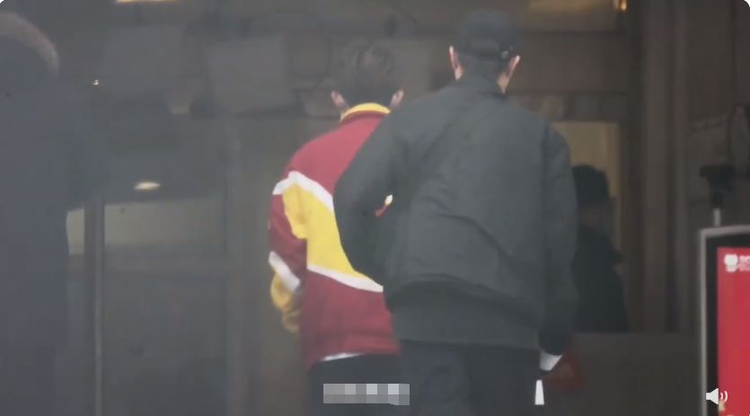 明星|春晚二次联排明星“众生相”:宋茜冻成可爱多,吉克隽逸大白腿抢镜