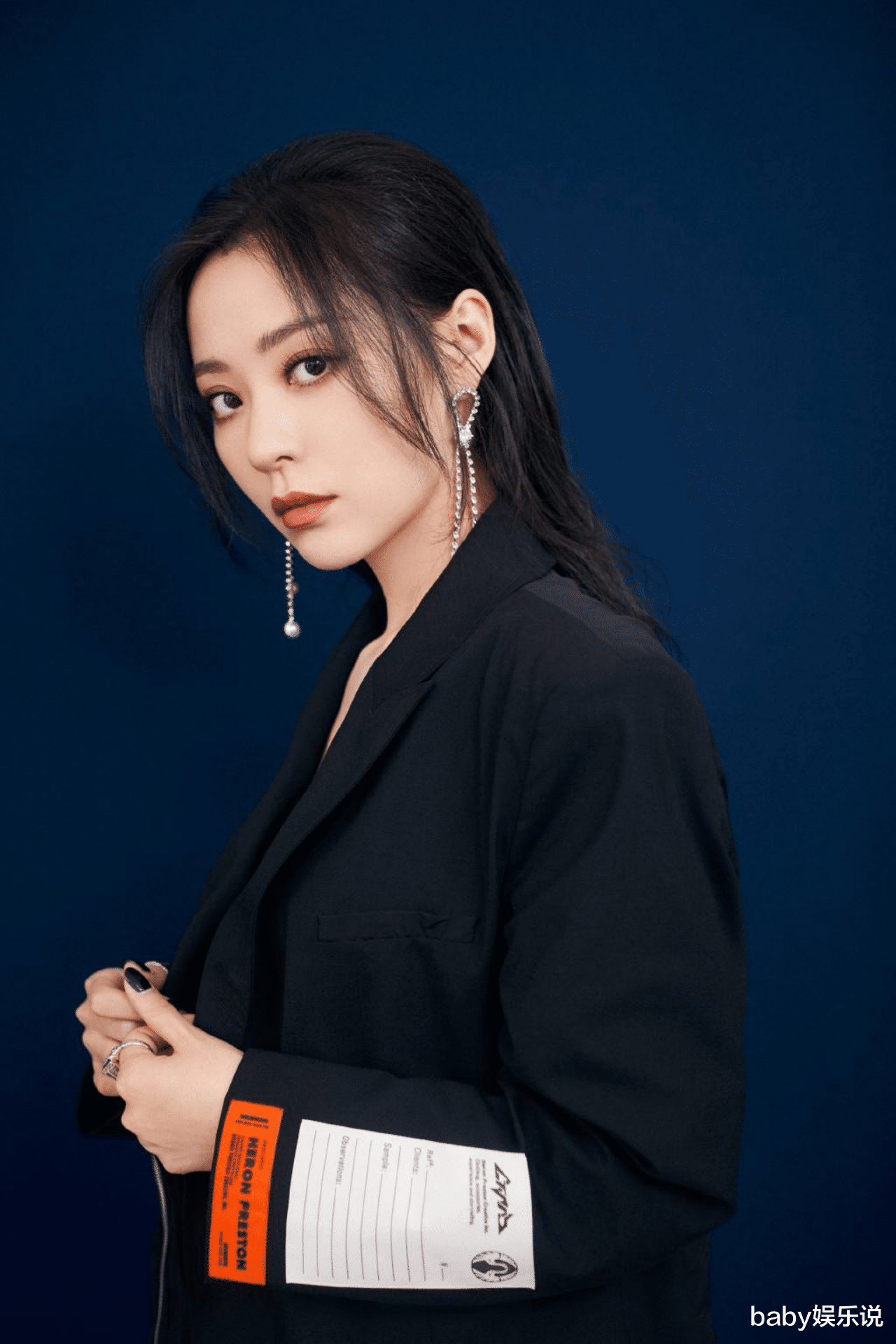 张靓颖|张靓颖:与冯轲相爱15年,被骗走6亿身家,离婚4年后二人天差地别