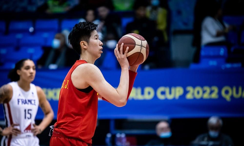 黄思静|黄思静狂砍30分7板6助，从奥运会“罪人”到世预赛赛区MVP