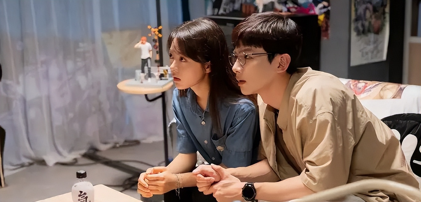 李易峰|李易峰新剧开播，仅6集就爆了，豆瓣几乎无差评，悬疑剧出黑马了