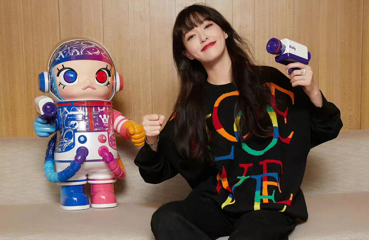 唐嫣|唐嫣央视脸美到开挂！新代言穿开叉黑裙尽显高级感，比李英爱还美