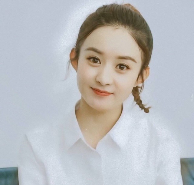 民营企业|赵丽颖即将开启霸屏模式!穿西装裙形象大变,披黑长直发太霸气