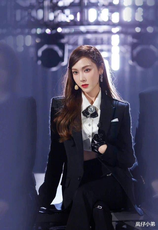 郑秀妍|《浪姐3》第二轮公演惹争议,王心凌被反向修音,删减郑秀妍镜头!