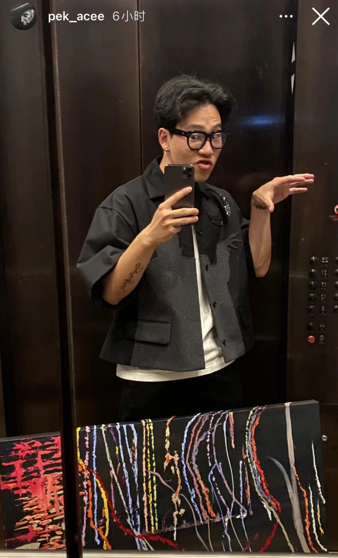 诺澜|陈坤20岁儿子罕见晒照：身上多处纹身，装扮奢侈和动作浮夸