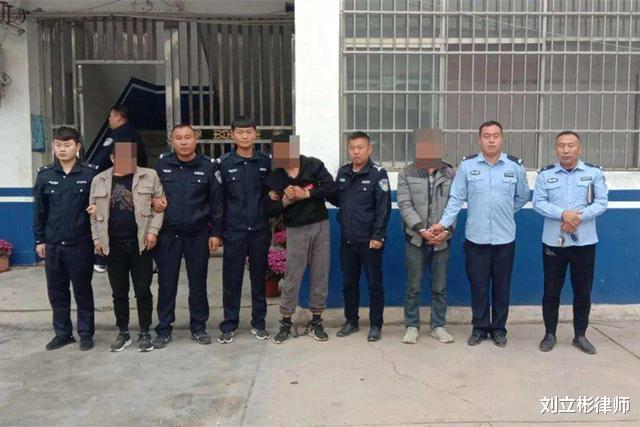 案例:女子惨遭儿子同学凌辱未敢报警,皆因看到儿子被绑架照片