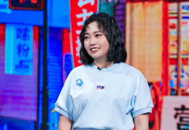 杨紫|杨紫现身贾玲新片《热辣滚烫》，请来杨紫后，该电影能再创佳绩吗