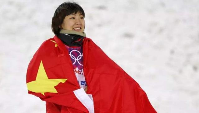 国际奥委会|中国骄傲，16倍镜还原徐梦桃夺金惊天一跳，5个字让全网破防了