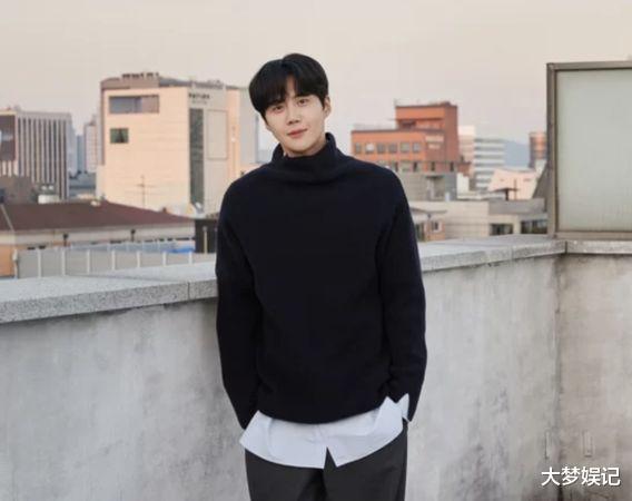 |金宣虎爆回归韩剧！接下虐心新作《亥时蜃楼》，变身天才王世子