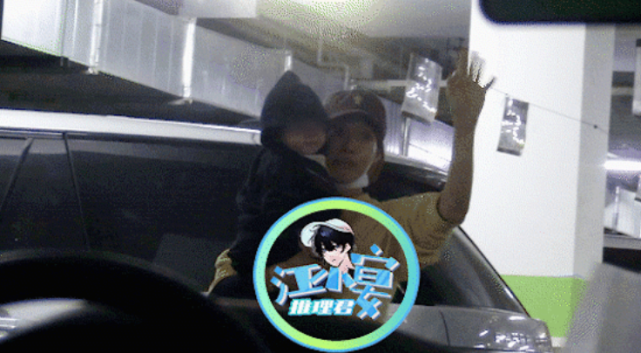 李沁|白百何带男友与佟大为聚会，当众拥抱张思麟聊天超甜，默契十足