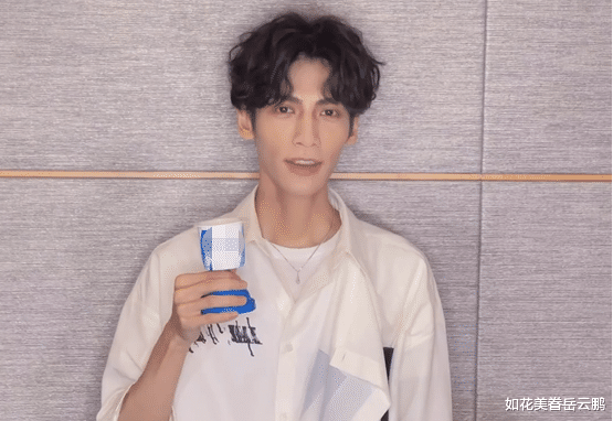 罗云熙|暴瘦后病态十足，罗云熙能不能别瘦了，跟吴倩同框身板太薄了