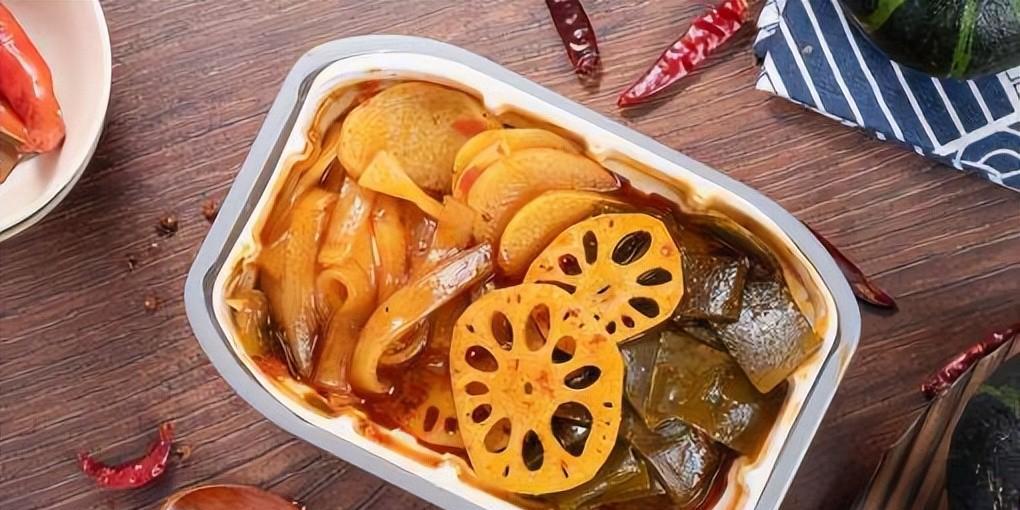 一家三口吃自热火锅中毒!自热类食品还能吃吗?远比你想的更危险