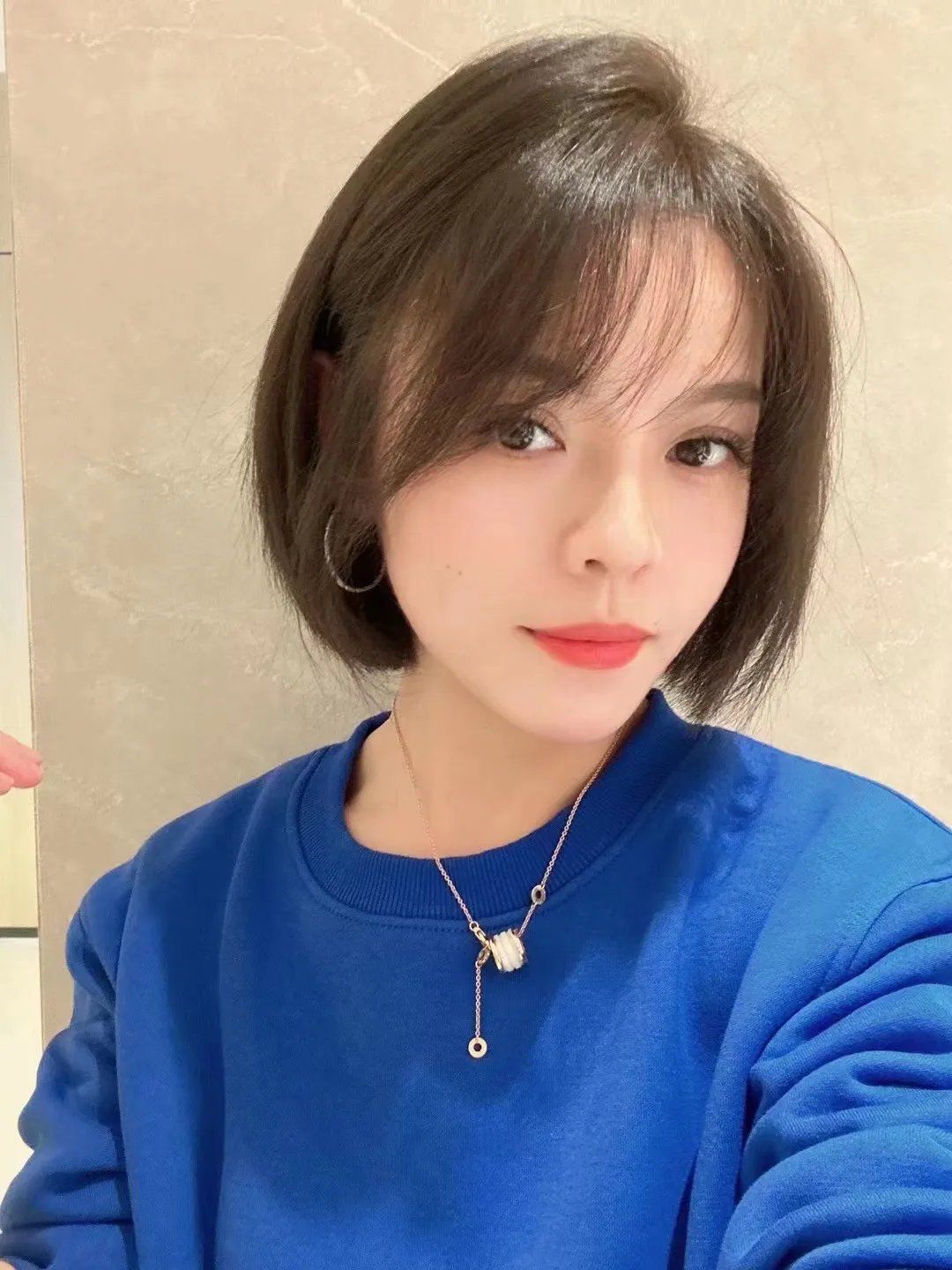 穿衣搭配 流行发型22款,越剪越漂亮,看看你最爱哪一款