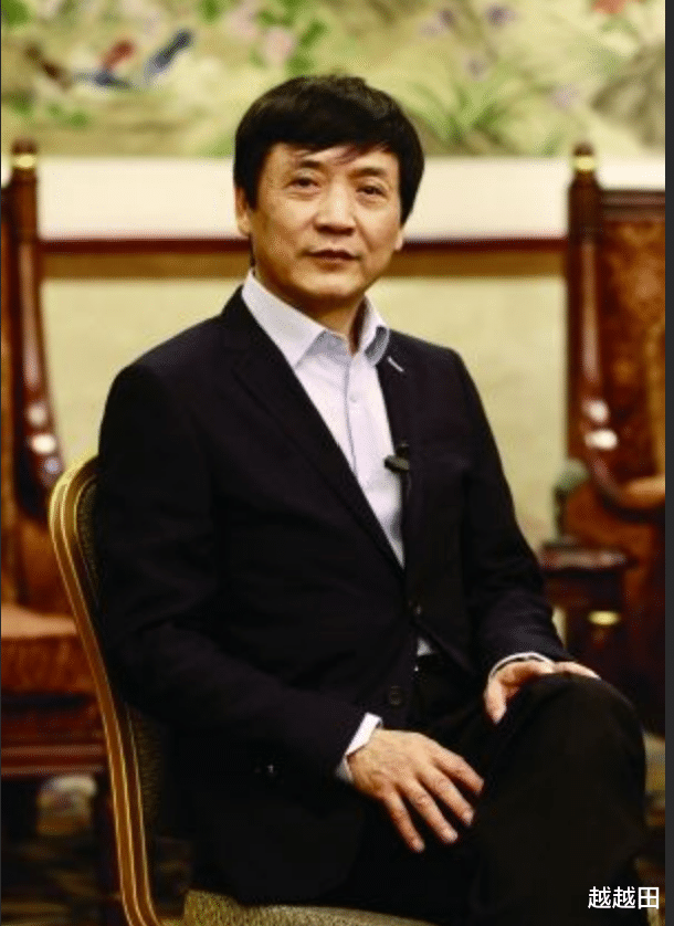 郑渊洁|童话大王郑渊洁点名的主编：曹文轩的简历、作为、成就、污点